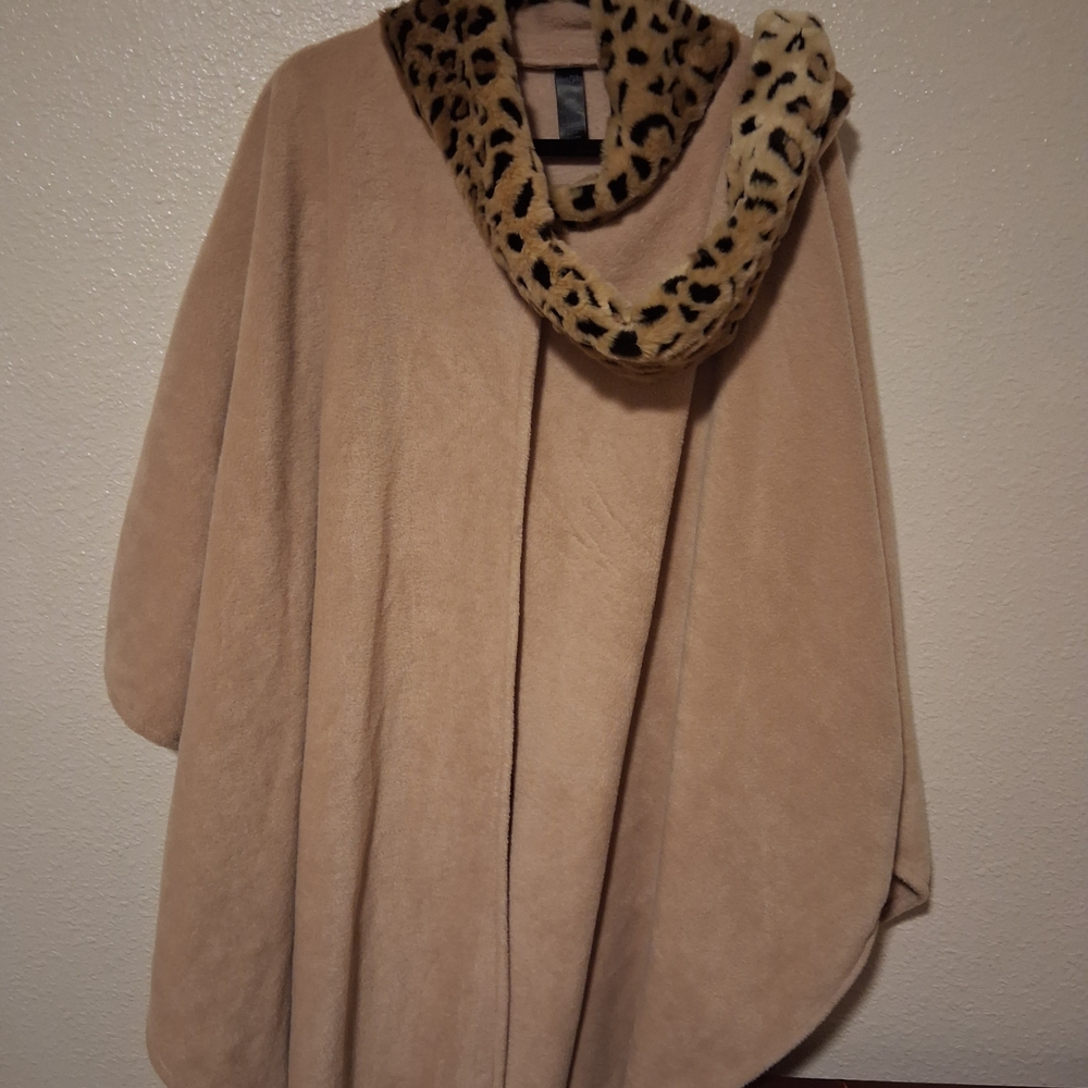 East 5th Tan Cape with Leopard Trim